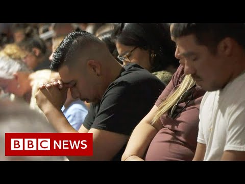 Hundreds attend vigil for Texas school shooting victims – BBC News