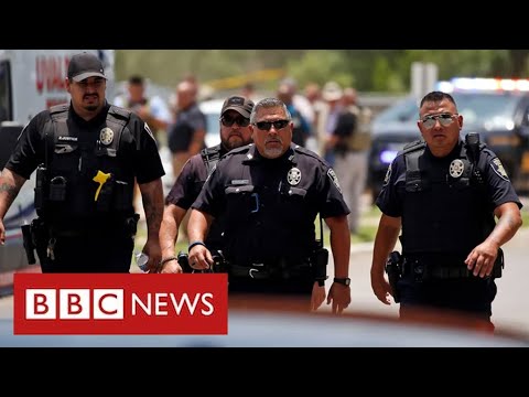 Texas police face anger for delay in tackling school gunman  – BBC News