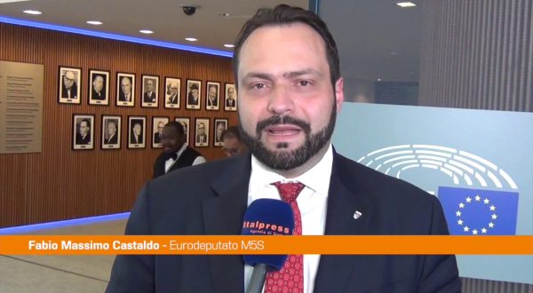 Castaldo “Ue non può essere ostaggio del veto ungherese”