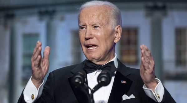 Donbass, ancora combattimenti. Biden “Vogliamo Ucraina indipendente”