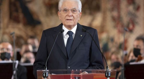 Ucraina, Mattarella “Italia impegnata per vie di uscita da conflitto”