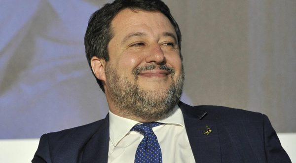 Salvini “Continuo a lavorare per la pace”