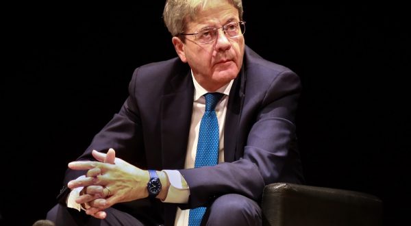 Gentiloni “Bce terrà conto delle differenze tra paesi”