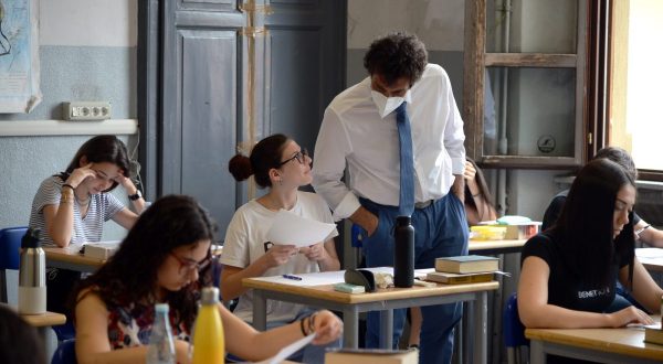 Maturità, 21,2% degli studenti ha scelto traccia sul mondo iperconnesso