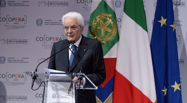 Mattarella “Non esistono soluzioni locali a sfide globali”