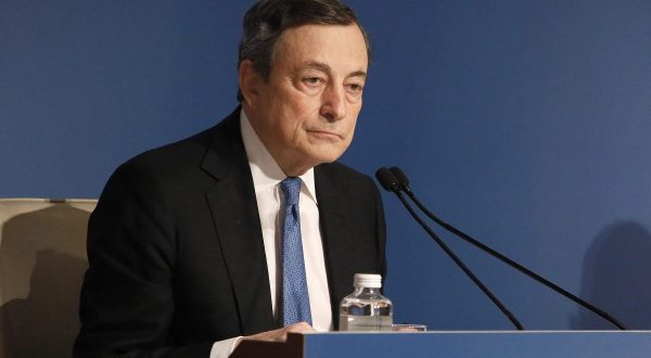 Vaccini, Draghi “Permettere ai Paesi africani di produrli”