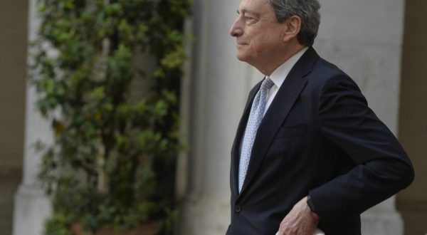 Nato, Draghi “Finlandia e Svezia rafforzano l’Alleanza”