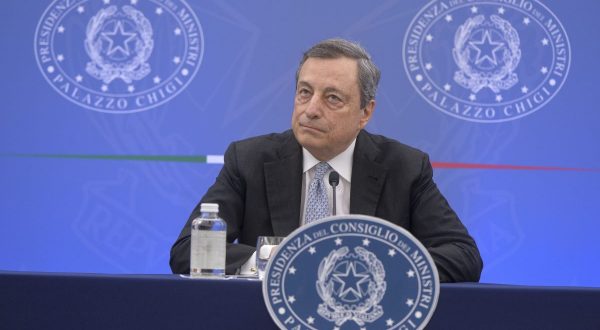 Draghi “Il Governo non si fa senza i Cinque Stelle”