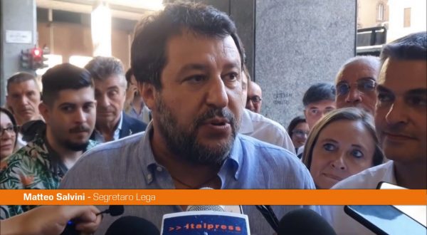 Bce, Salvini “Attacco dai poteri forti per svendere l’Italia”