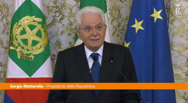 Mattarella “La guerra evidenzia il valore strategico del mare”