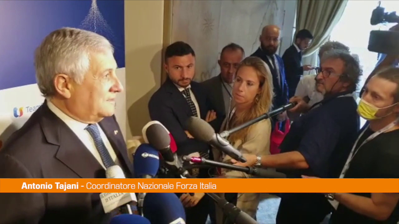 Tajani “Il centro c’è già e si chiama Forza Italia”