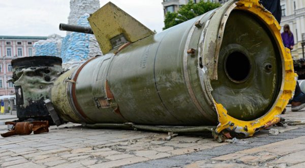 Continua l’offensiva russa in Ucraina, annunciati nuovi aiuti militari