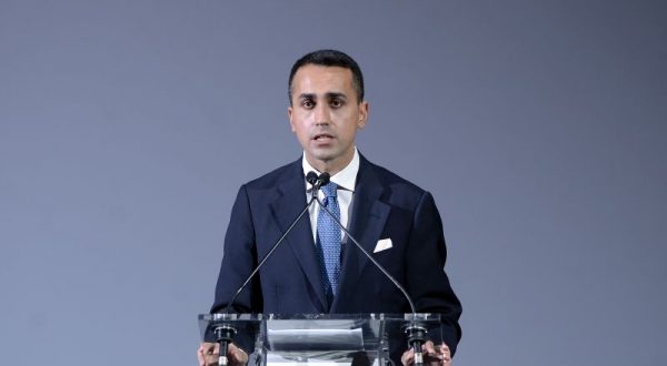 Governo, Di Maio “Serve unità, non occuparsi di scorribande politiche”