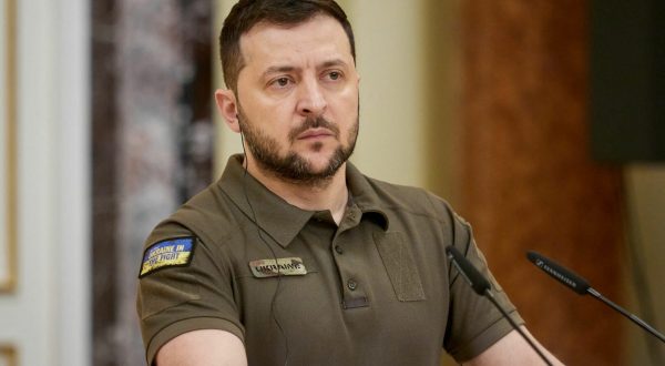 Ucraina, Zelensky “Ricostruire è missione del mondo democratico”