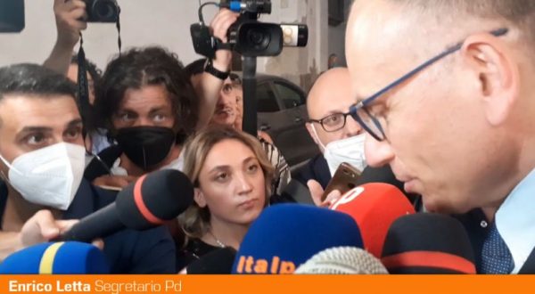 Letta “C’è bisogno di un Governo nel pieno della sua forza”