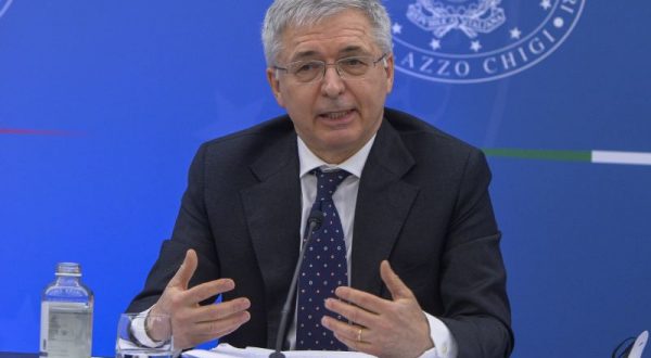 Franco “Per 2022 Pil al 3%, ridurre il cuneo fiscale”