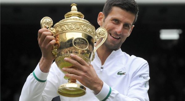 Djokovic vince Wimbledon per la settima volta, battuto Kyrgios