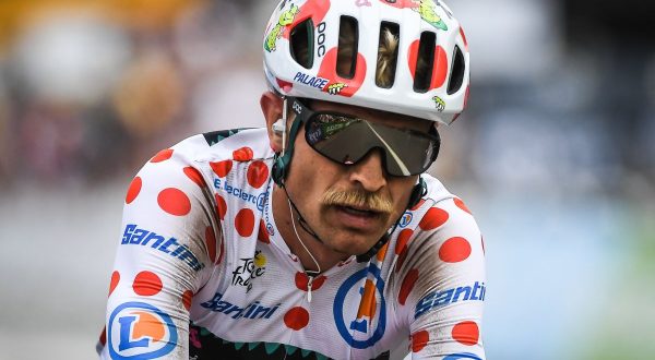 Cort Nielsen vince la 10^ tappa al Tour, Pogacar resta leader