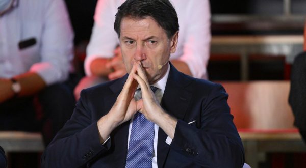 Governo, telefonata Draghi – Conte