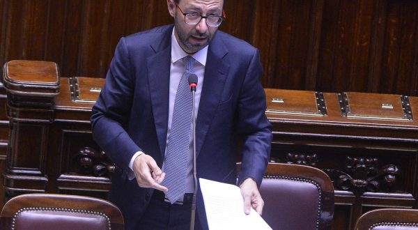 Siccità, Patuanelli “Possibile l’estensione dello stato di emergenza”