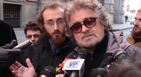 M5s, Grillo su doppio mandato “Onore a chi ha servito con altruismo”