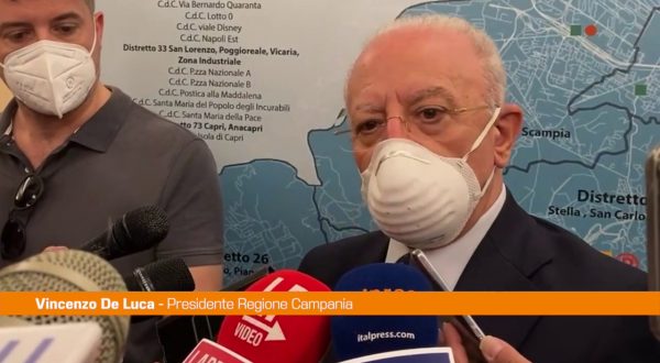 Vaccino, De Luca “Su quarta dose confusione e improvvisazione”