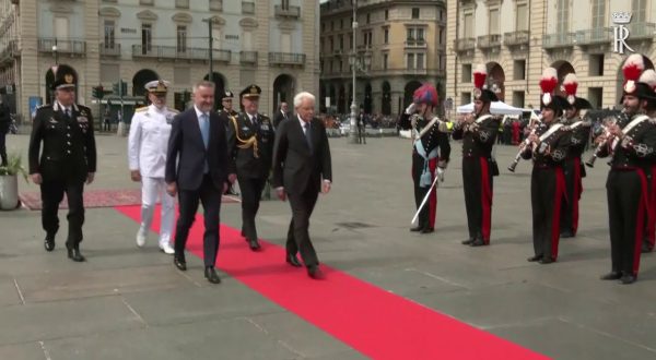 Mattarella al bicentenario della Scuola Allievi Carabinieri di Torino