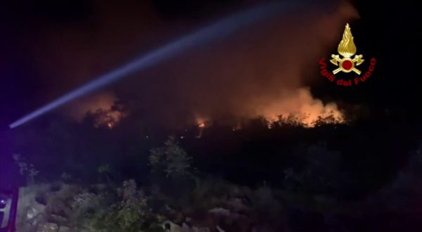 Incendi nel goriziano, evacuate 200 persone