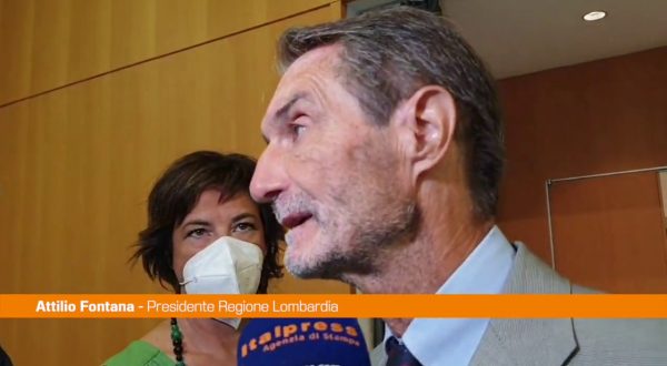 Vaccini,  Fontana “da domani attive prenotazioni per quarta dose”