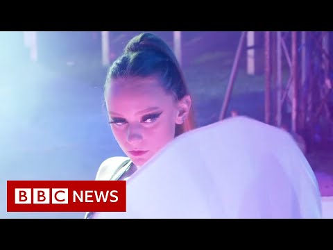 Ukrainian circus stars to tour Britain after escaping Russia’s war – BBC News