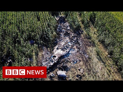 Cargo plane carrying weapons crashes in Greece – BBC News