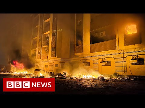 Libya protesters storm parliament building in Tobruk – BBC News