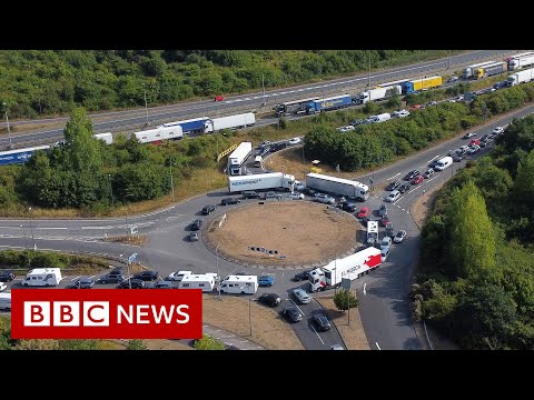 Eurotunnel travellers facing third day of delays – BBC News