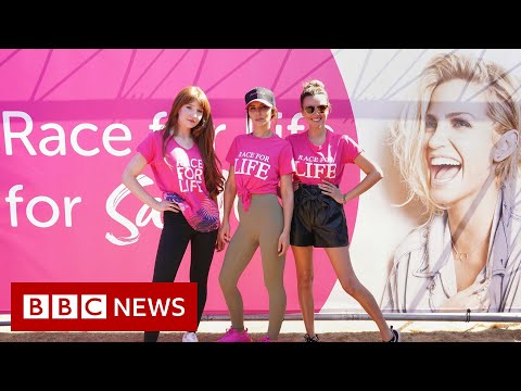 Girls Aloud stars run Race for Life in memory of Sarah Harding – BBC News