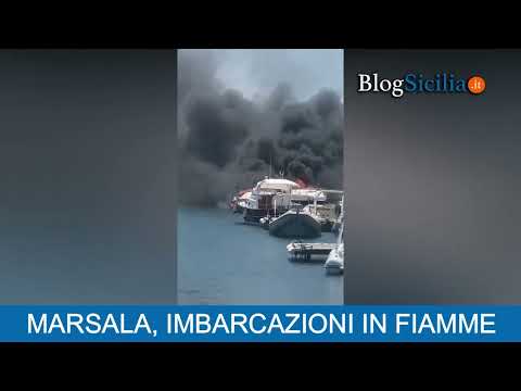 Marsala, imbarcazioni in fiamme