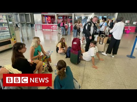 European airline strikes leave thousands of flights cancelled – BBC News