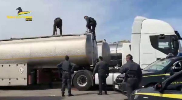 Napoli, sequestri dopo frode in forniture petrolifere