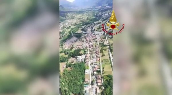 Maltempo Brescia, evacuazione di un campo estivo a Ceto