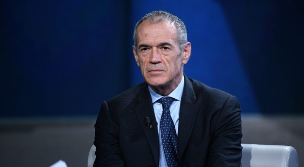 Elezioni, Carlo Cottarelli si candida con Pd e +Europa