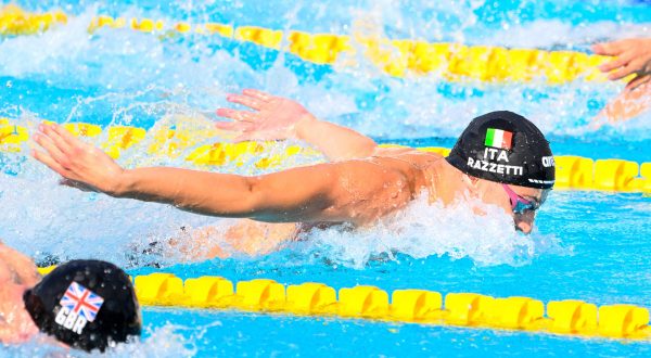 Razzetti d’oro nei 400 misti agli Europei di nuoto