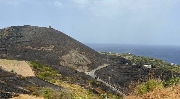 Incendio a Pantelleria, la Procura di Marsala apre un’inchiesta