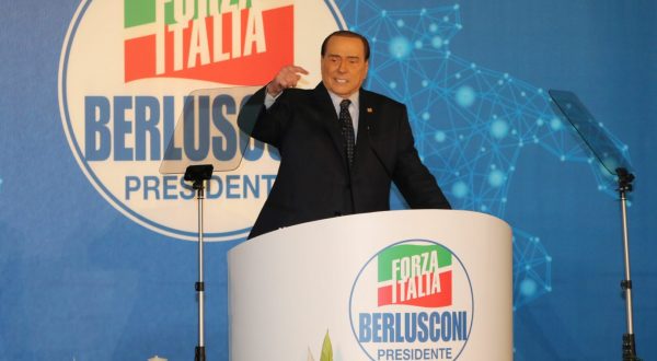 Berlusconi “Non disperderemo l’esperienza Draghi”