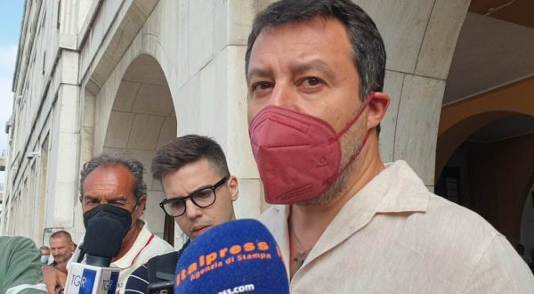 Pensioni, Salvini “Legge Fornero va azzerata. Quota 41 costerebbe 1 mld”