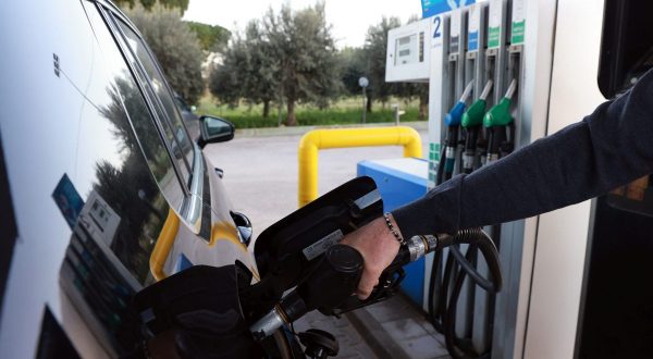 Carburanti, esteso al 5 ottobre lo sconto sulle accise