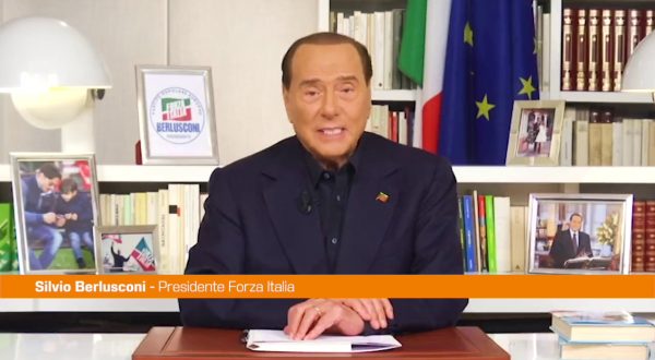 Berlusconi “Ripristineremo il poliziotto di quartiere”