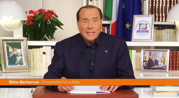 Elezioni, Berlusconi “Boschi circolari intorno alle grandi città”