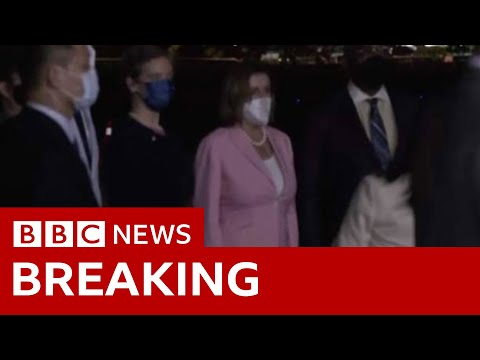 Nancy Pelosi lands in Taiwan despite China warning US will ‘pay the price’ – BBC News