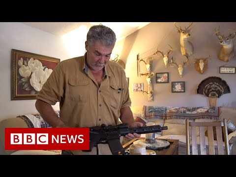 Hundreds queue up in US to turn-in guns to police – BBC News