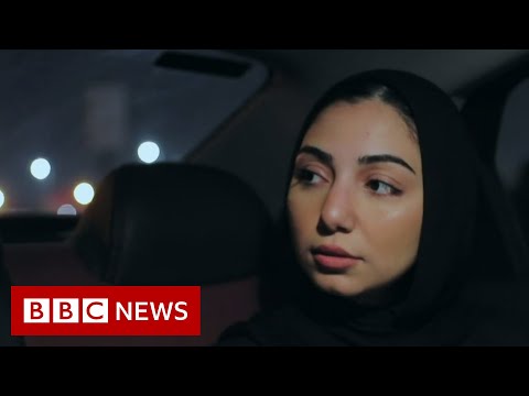 Are women in Egypt being discriminated for wearing the hijab? – BBC News