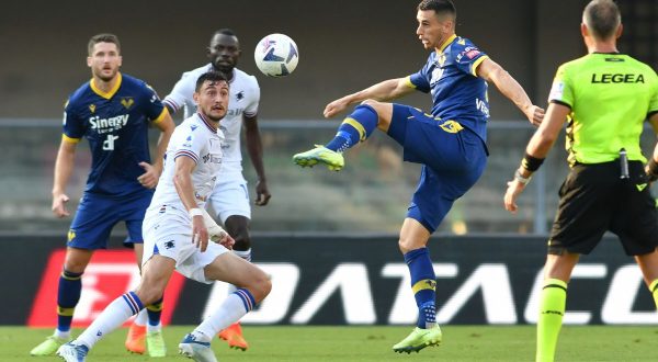 Il Verona vince in rimonta, battuta la Samp 2-1